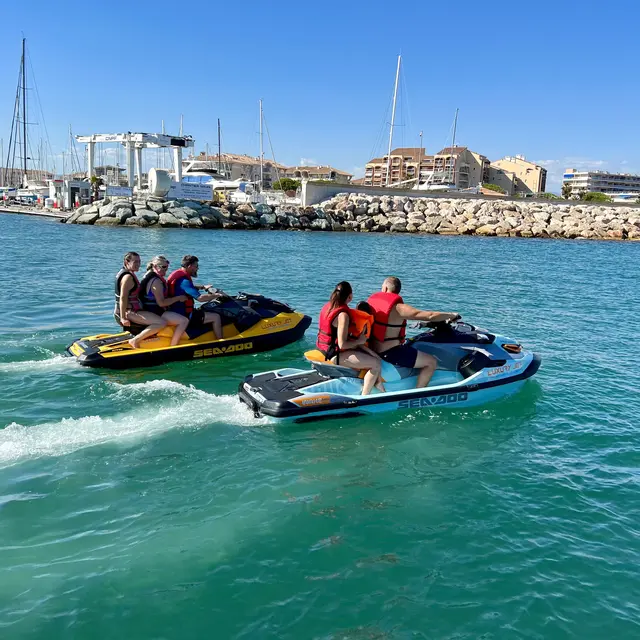 Randonnée en Jet-ski 2h30 by Luxury jet 83_Fréjus