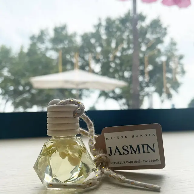 Maison Hanoja : Atelier création de diffuseur parfumé aux fleurs_Grasse