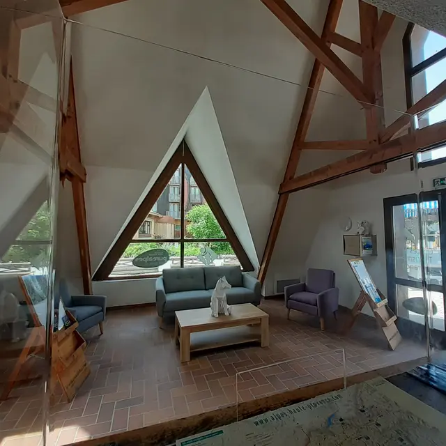 Office_de_tourisme_Montclar