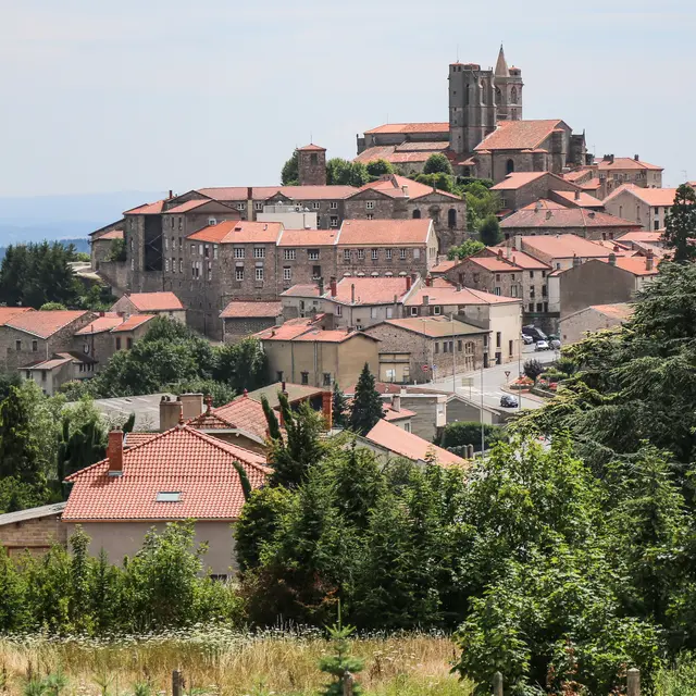 Village de caractère de St Bonnet le Château