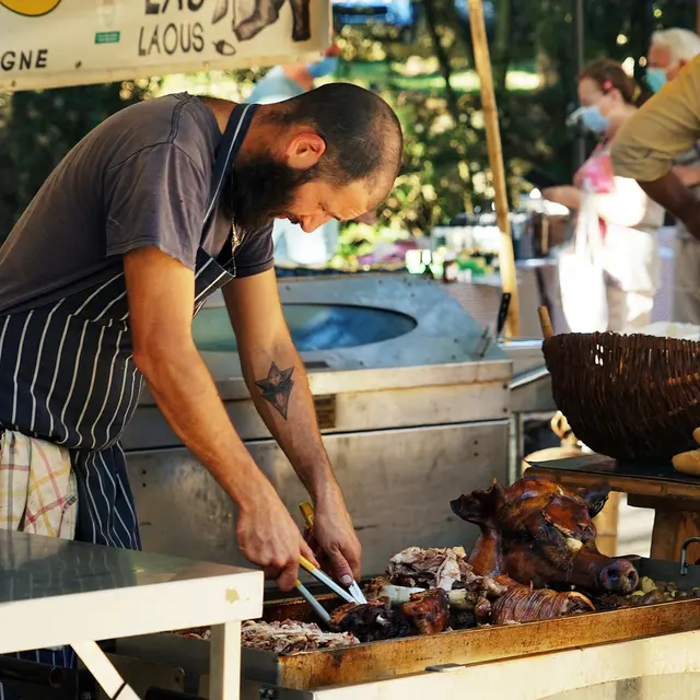 Festival des Saveurs : Cochon à la broche_Ax-les-Thermes