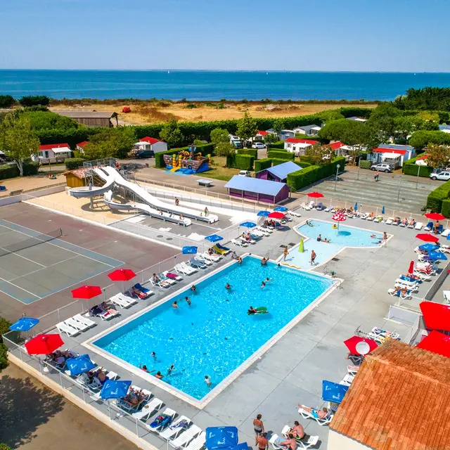 Vue aérienne du Flower Camping - Les Ilates