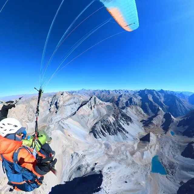 Thibault BARRON - Parapente montagne_Eygliers