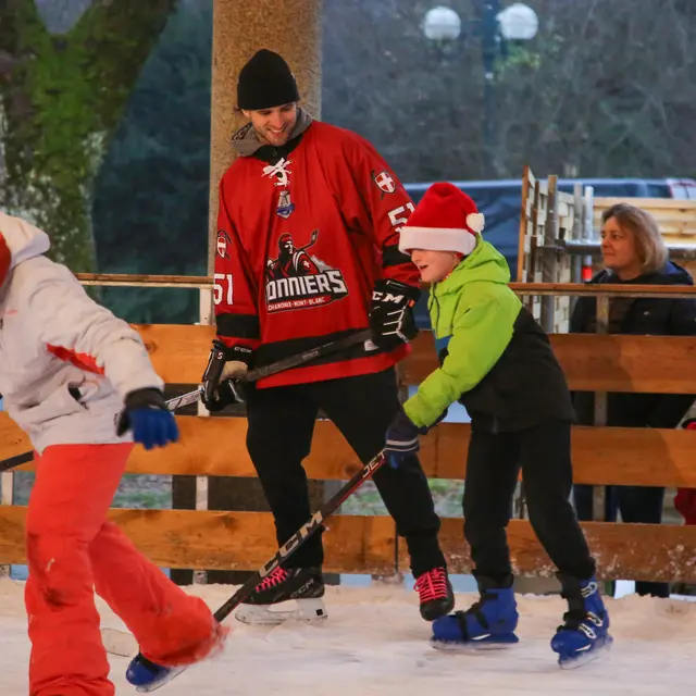 Séances publiques de patinage en compagnie des Pionniers de Chamonix_Chamonix-Mont-Blanc