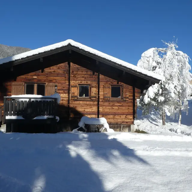 Le chalet l'hiver