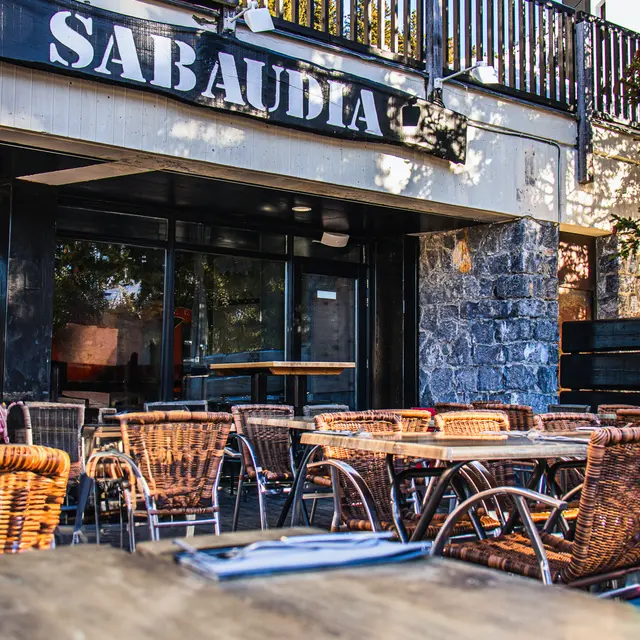 Flaine-Sabaudia-Exterieur-Terrasse-Bar