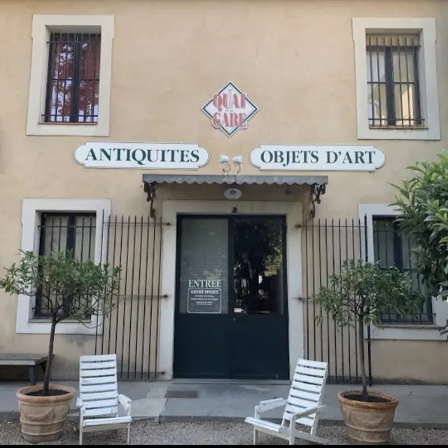 Quai de la Gare Isle sur la Sorgue