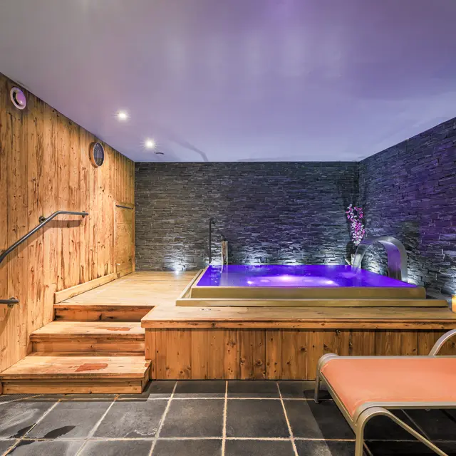 Jacuzzi