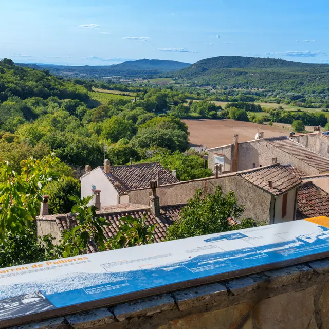Table d'orientation du village_Esparron de Pallières