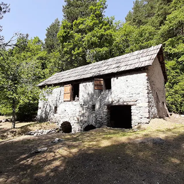 Autour du moulin de la Barlatte_Châteauneuf-d'Entraunes