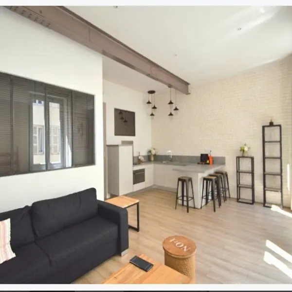 Location saisonnière Le Bureau 1 Marseille.jpg