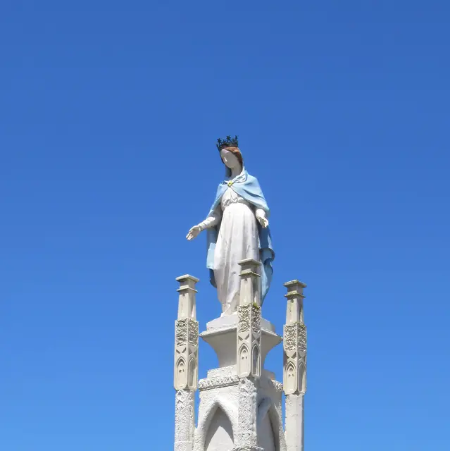 Statue de la Vierge de la Morande