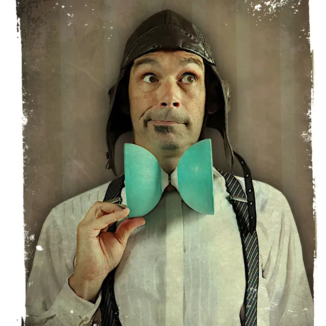 Théâtre de rue  Guimo Swiing ! Compagnie l'Hémisphère de l'Ouest_La Valette-du-Var