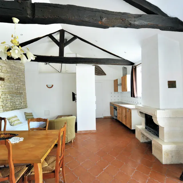 pièce de vie et coin cuisine