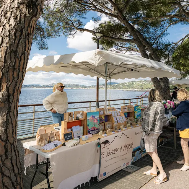 Marché Beaumont_Les Issambres (Roquebrune sur Argens)