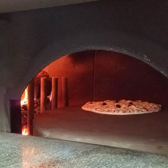 Pizzéria au feu de bois / Snack