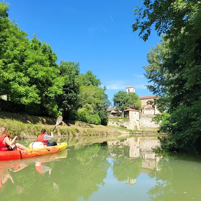 Les Canoes de Beaucaire