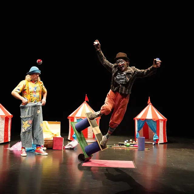 Spectacle : Les Acrobates Fous_Abondance