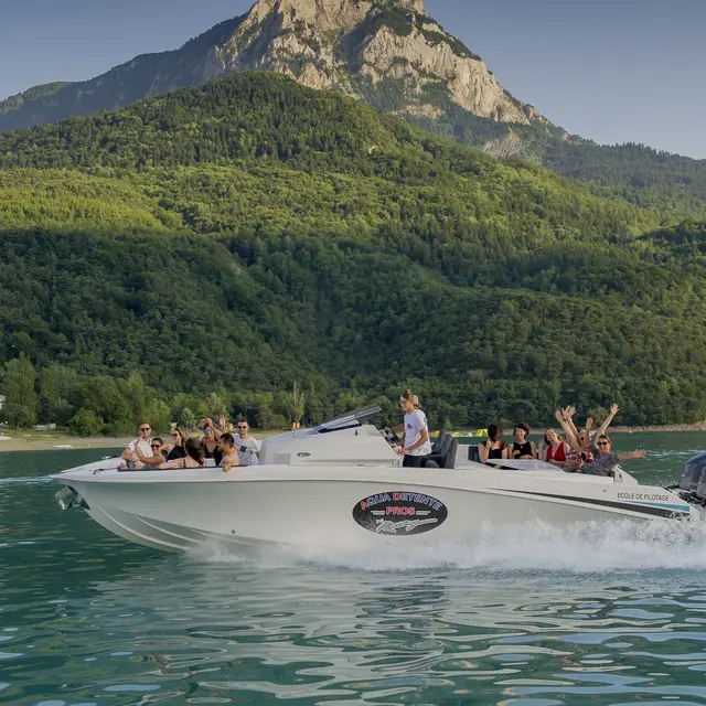 Aqua Détente Pros : Bateau Excursions, Balades SAVINES-LE-LAC