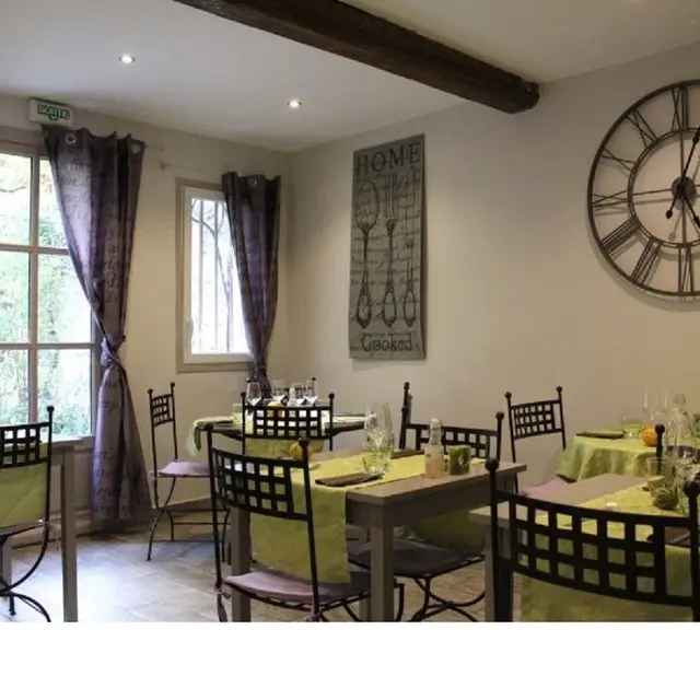 Au Jardin des Carmes