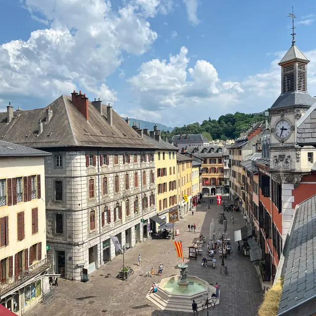 La place Saint Léger