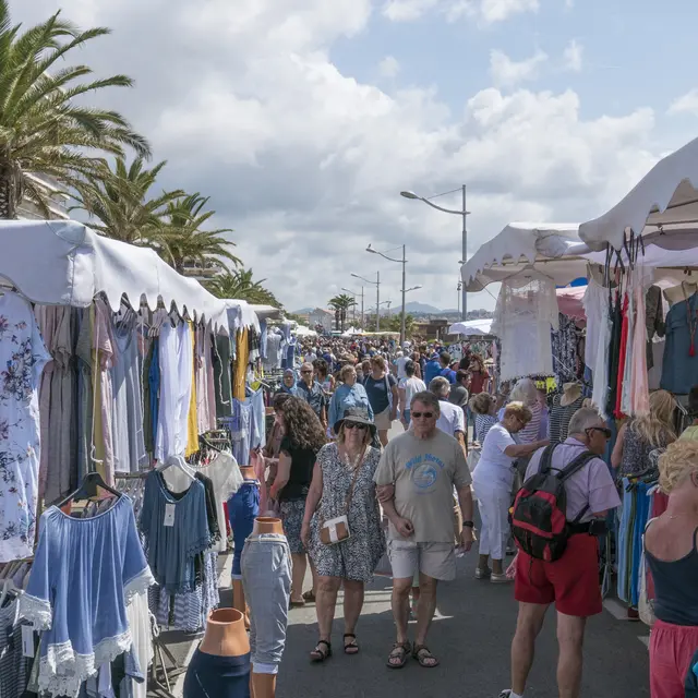 Marché de Fréjus-Plage