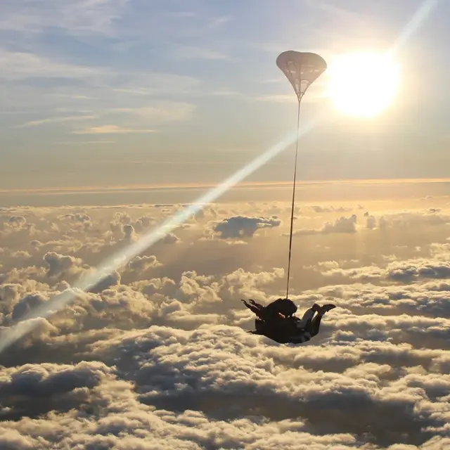 Newton parachutisme_Le Cannet-des-Maures