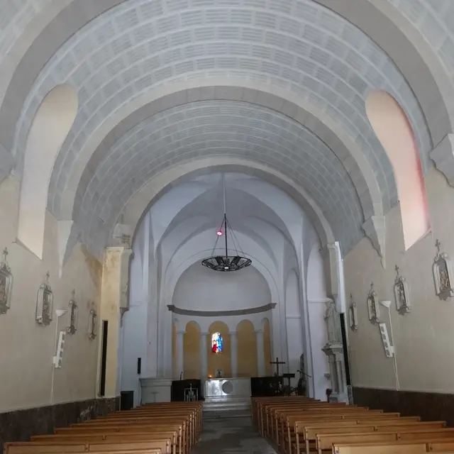 Intérieur de l'église