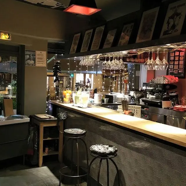 Restaurant Au Pied de Poule - Hyères - Avenue gambetta