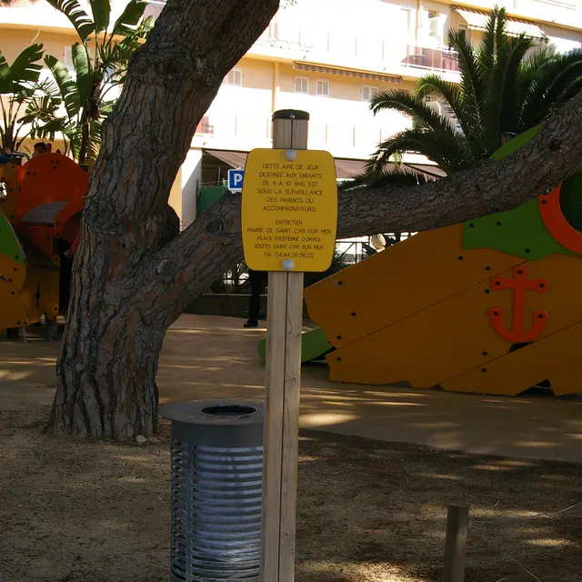 Aire de jeux Square Férrié