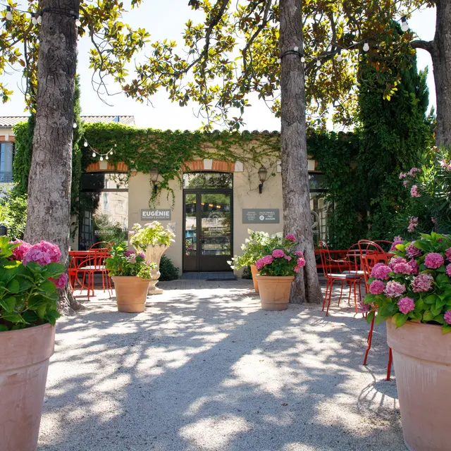 Terrasse Pâtisserie Eugénie