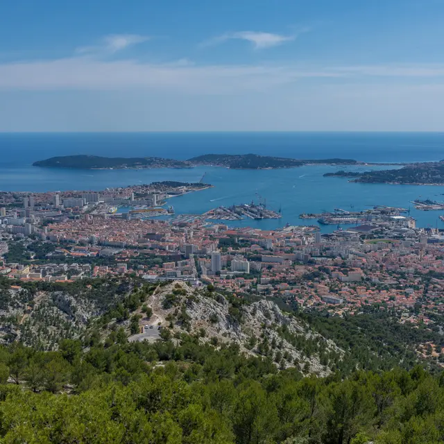 Vue de rade de Toulon