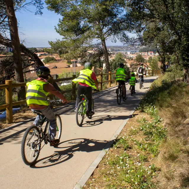Balade à vélo à la découverte des Jardins de Tartugues et des Maurettes._Istres