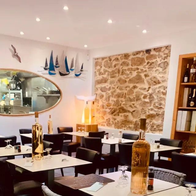 Le Krill By Cécil_Le Lavandou