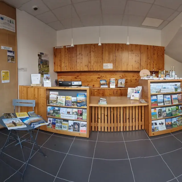 Maison du tourisme du Livradois-Forez - Bureau d'information d'Olliergues_Olliergues