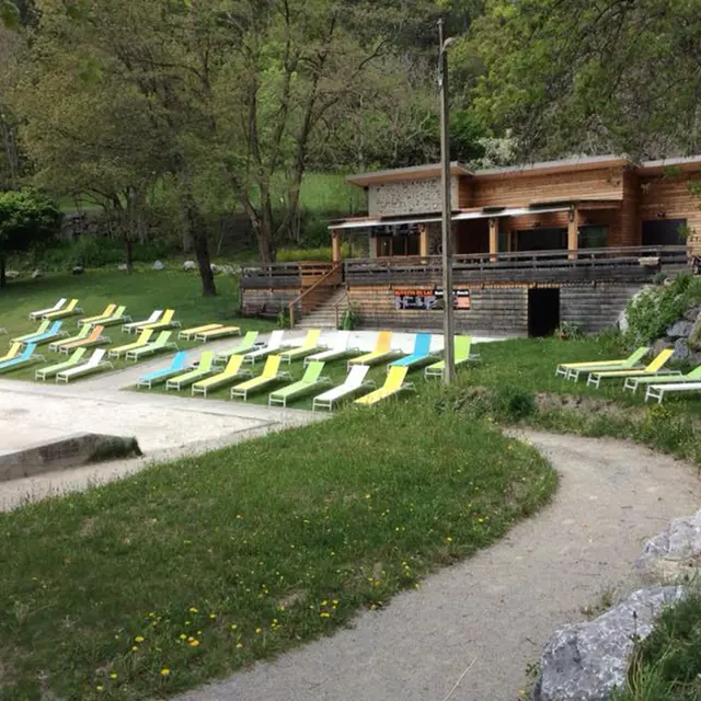 La Buvette du Lac - Bar restaurant au lac du Lauzet-Ubaye