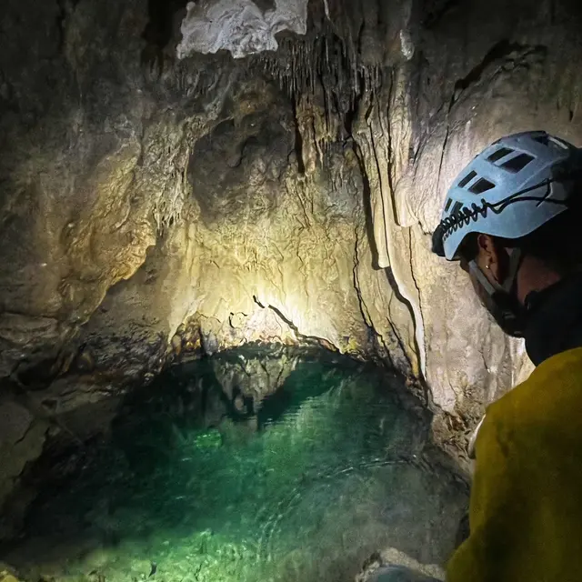 Spéléologie sportive - Grotte de la Fountarasse_Saint-Julien-en-Beauchêne