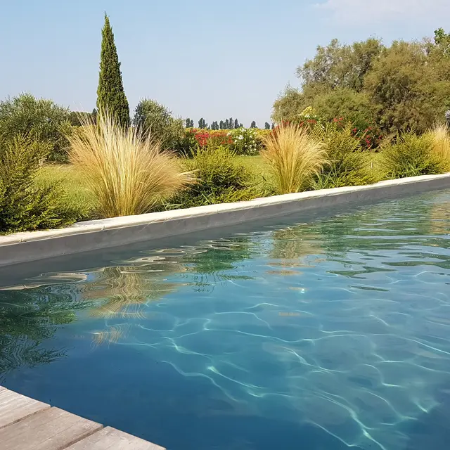 Mazet du Soleil piscine