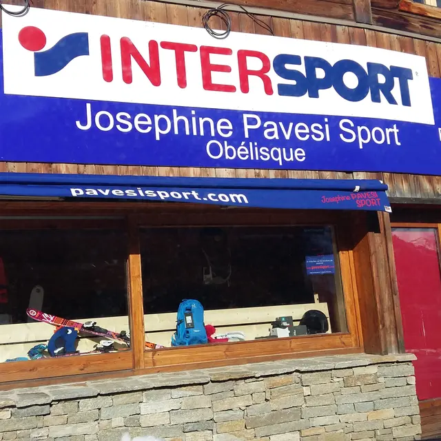 Intersport Joséphine Pavesi - Obelisque