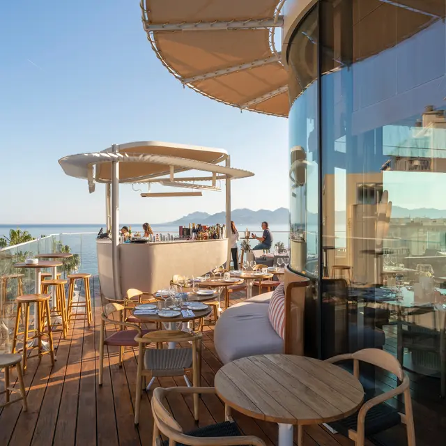 Restaurant & Rooftop Bella