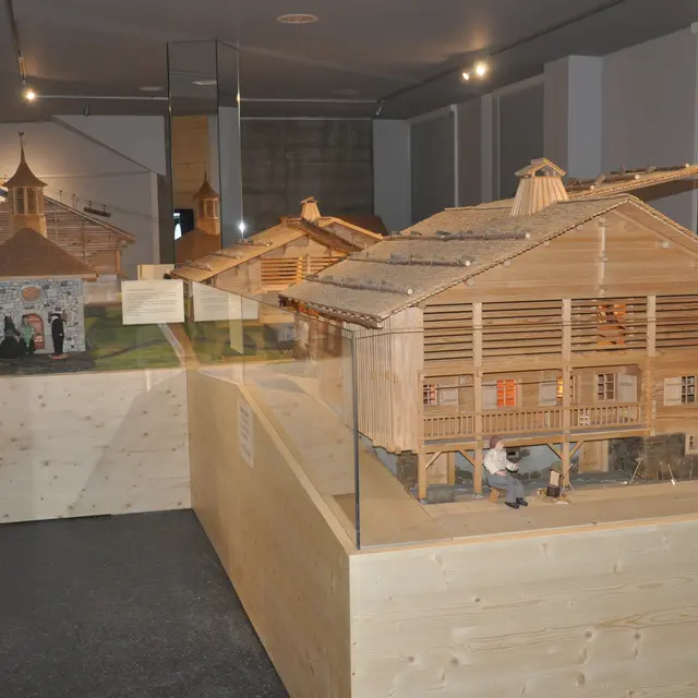 Salle des maquettes - Habitat traditionnel