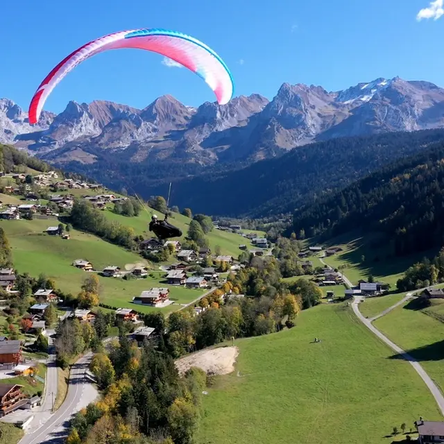 parapente au Grand-Bornand