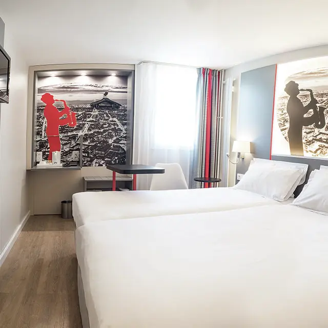Hotel Alliance Paris Porte de Saint-Ouen 93