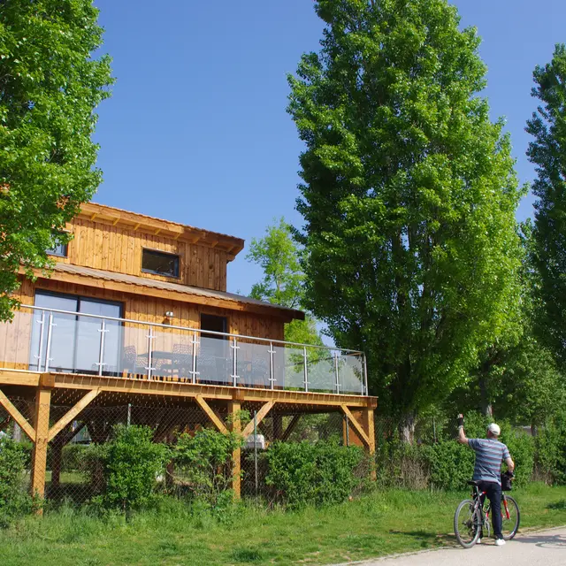 Kanopee Village