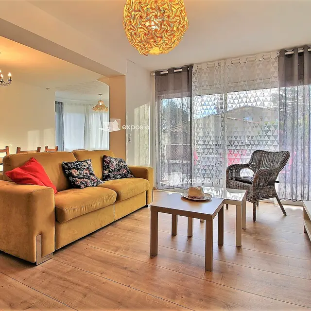 Saramito Christelle et Daniel - Amandier