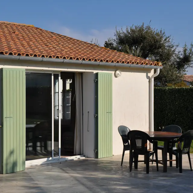 Façade extérieure depuis le jardin