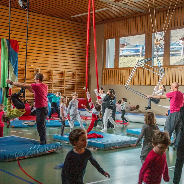 Univers du cirque_Val de Bagnes