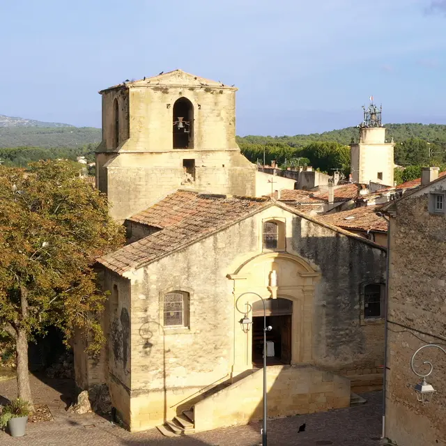 Eglise St Pierre_Peyrolles-en-Provence