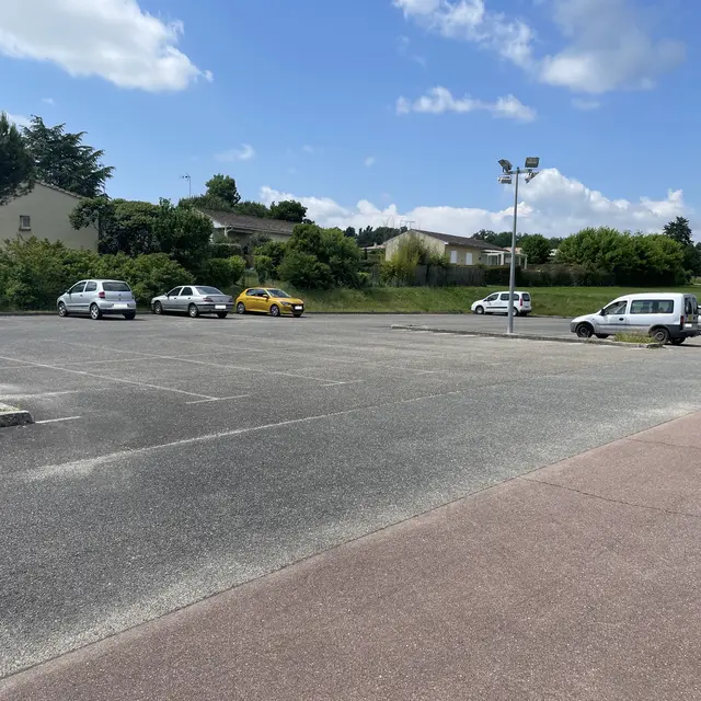 Parking Intermarché Vazerac_Vazerac