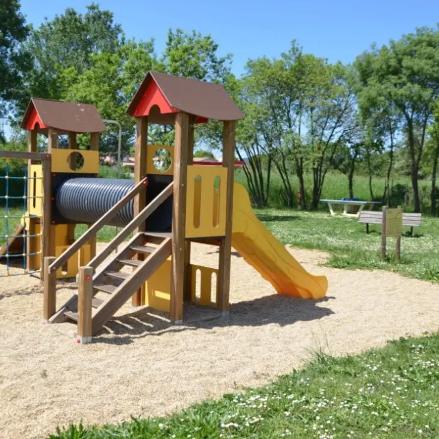 Aire de jeux Cavalas_Saint-Christol-lès-Alès